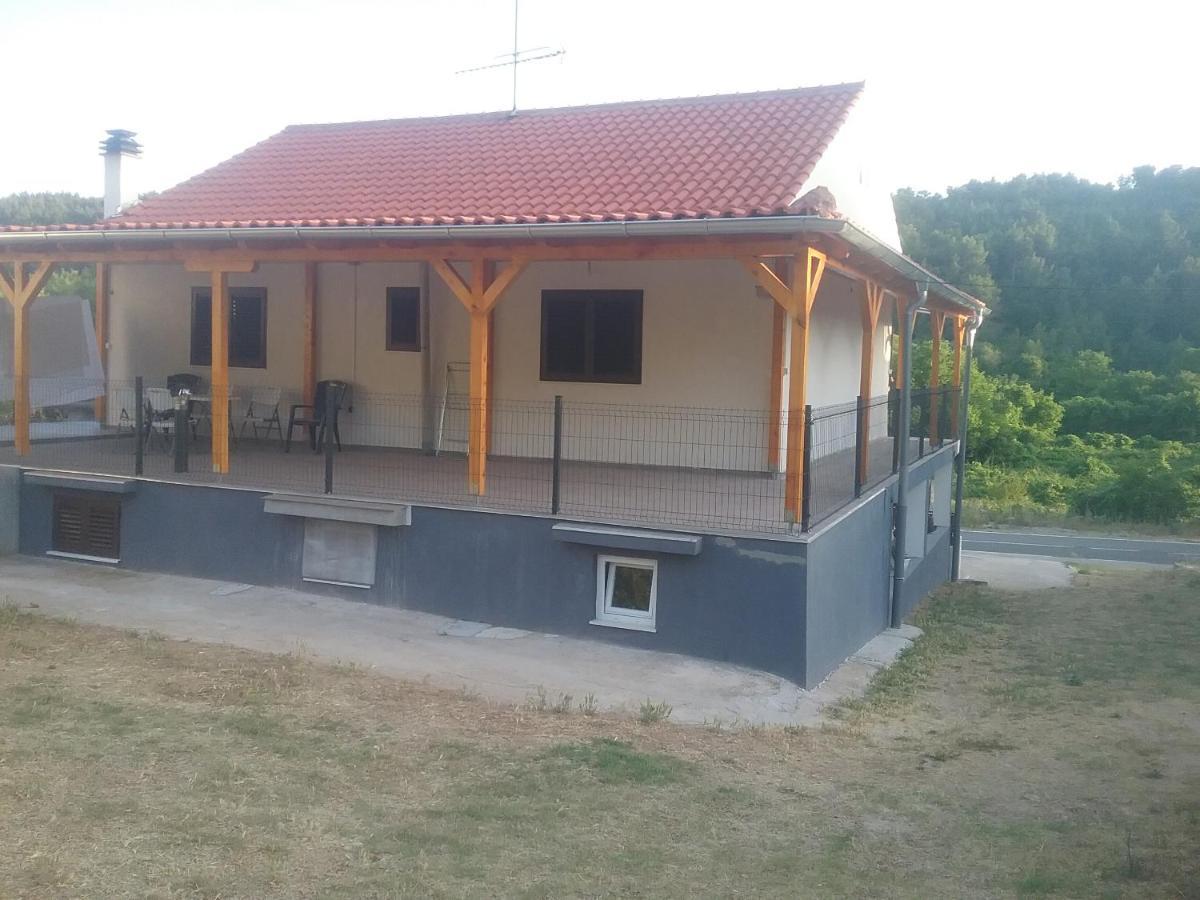 Milda+M Apartment Skradin Bagian luar foto
