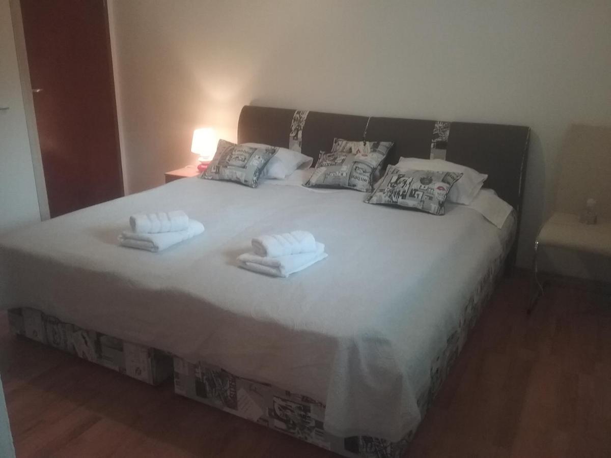 Milda+M Apartment Skradin Bagian luar foto